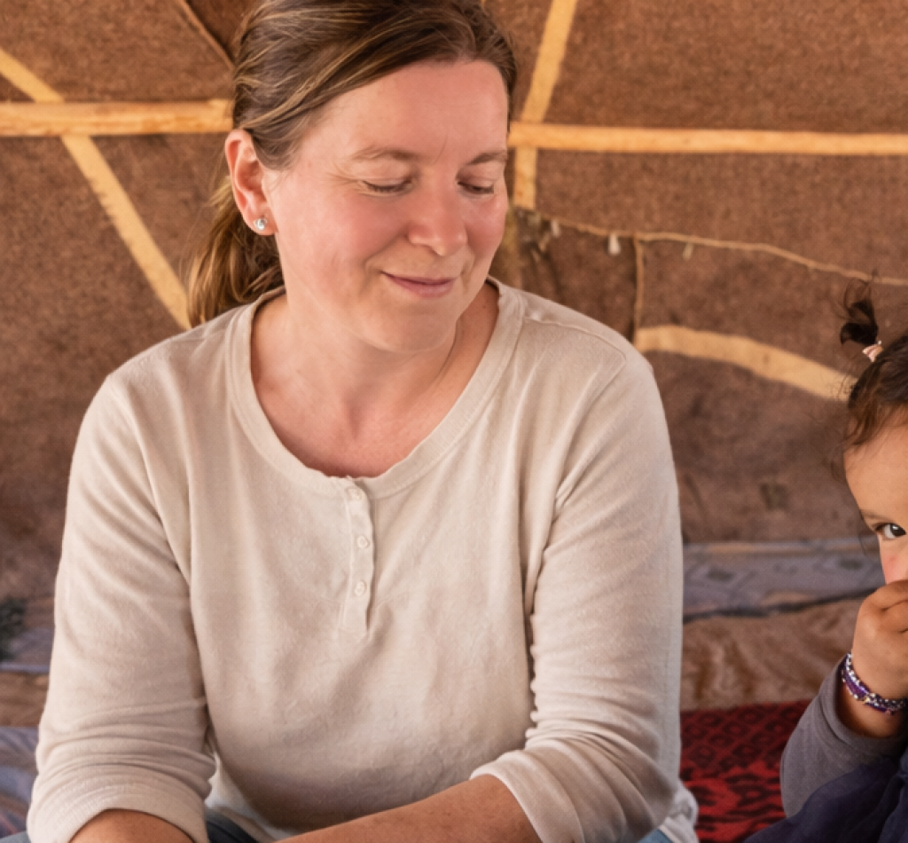 yo en haima con niña copia